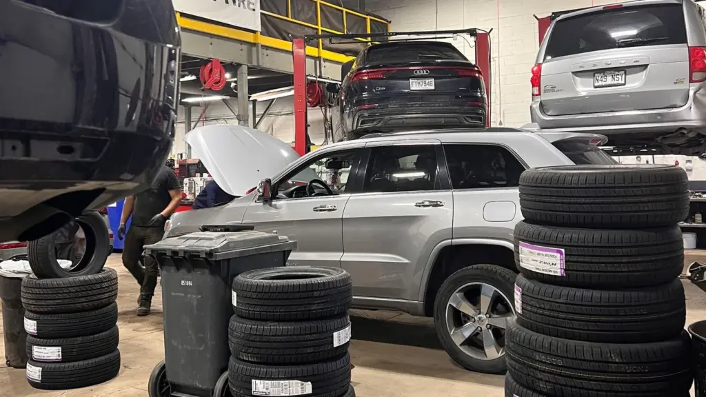 Pneus prêts pour l'entreposage chez Midas Rivière-des-Prairies